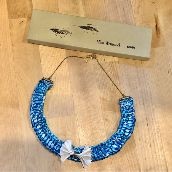 NWOT Jewelry Designer Mirit Weinstock necklace woven Rafia and ceramic bow - Picture 2 of 14